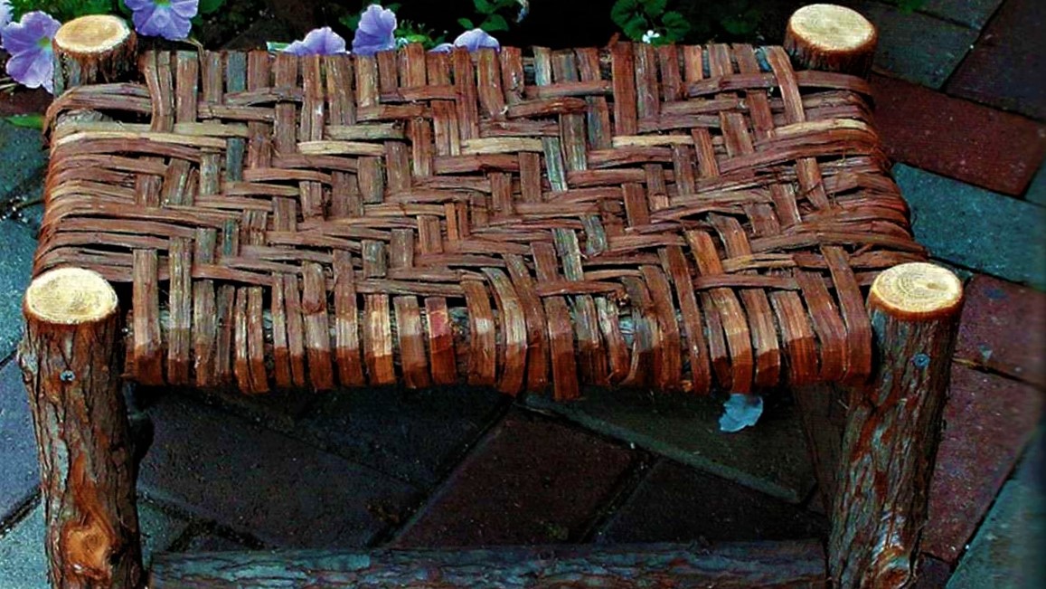 садовый табурет